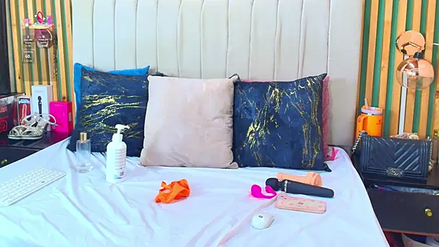 katlyn martins online show from 03/13/25, 07:17