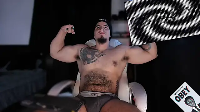 kingbear777 online show from 02/03/25, 07:40