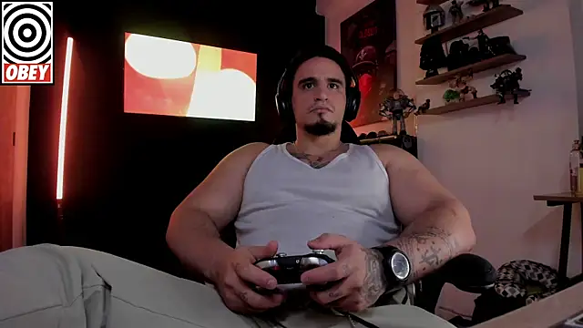 kingbear777 online show from 11/05/25, 07:30