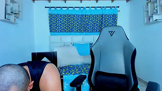 xxx sweet couple  online show from 01/17/25, 08:45