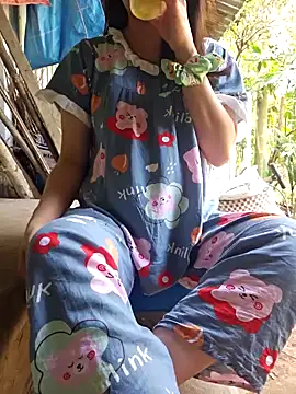 Suri amabel online show from 02/17/25, 04:31