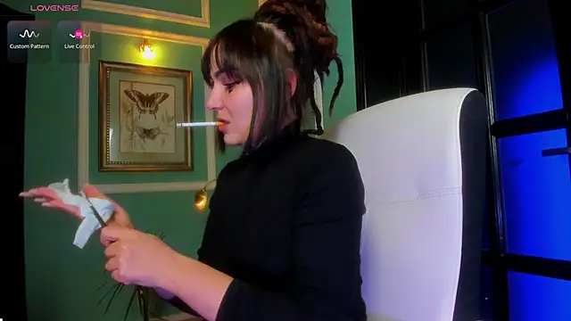 1Munique online show from 11/27/25, 03:14