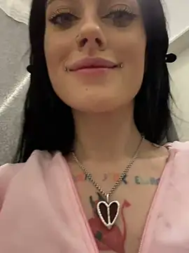 Melissa crazy online show from 12/22/24, 06:15