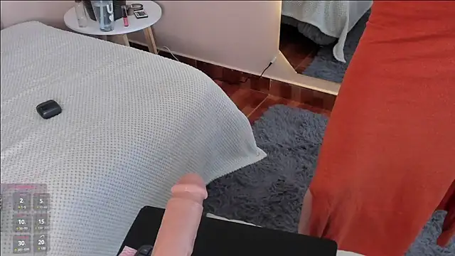 angieebaezz online show from 12/13/24, 01:44