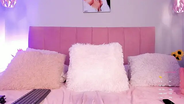 ScarletGV online show from 10/29/25, 05:47