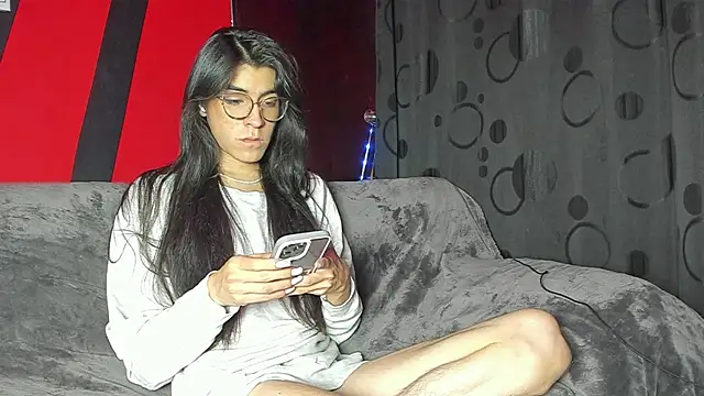 Chaminela 27 online show from 02/15/25, 12:01