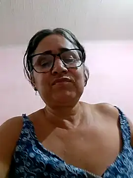  candi online show from 03/18/25, 09:53