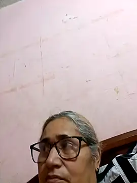  candi online show from 10/25/25, 12:29