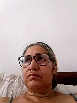  candi online show from 03/03/26, 03:29