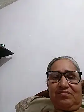  candi online show from 05/26/26, 03:57