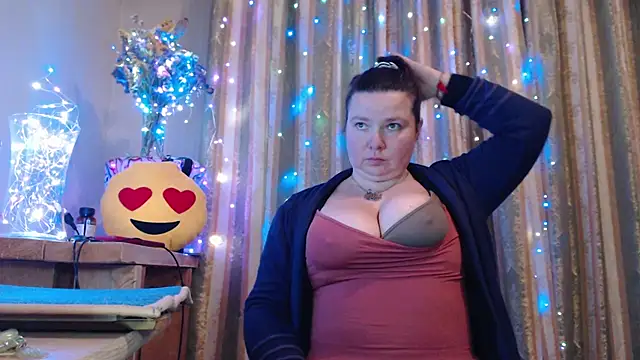 amorelara online show from 02/18/26, 03:02