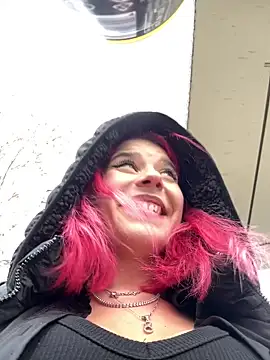 RiriRoseey online show from 02/04/25, 11:38