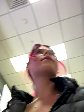 RiriRoseey online show from 11/08/25, 09:09