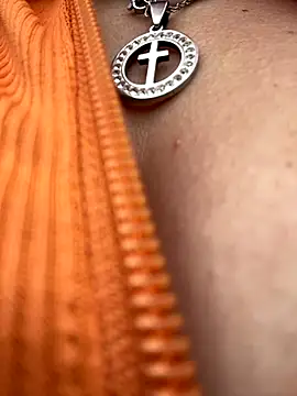 RiriRoseey online show from 12/20/25, 09:16