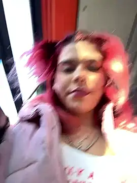 RiriRoseey online show from 01/12/26, 08:41