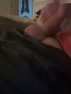 Snapshot of Shyboy817 chatting on 10/29/25, 02:25 Shyboy817 online show from 10/29/25, 02:25