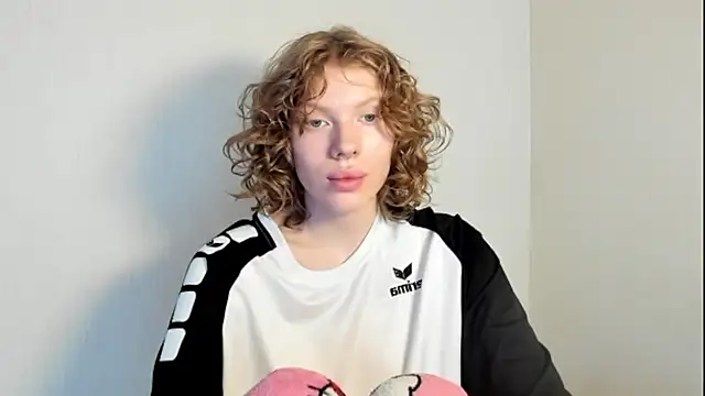 StellaDavis online show from 11/04/25, 08:13