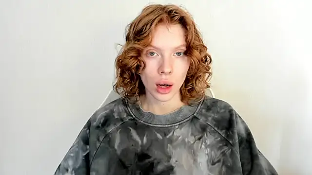 StellaDavis online show from 12/16/25, 08:08