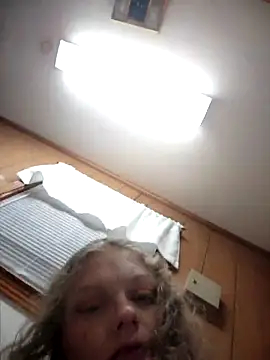 Snapshot of AriellaTaylor chatting on 12/10/24, 10:17 AriellaTaylor online show from 12/10/24, 10:17