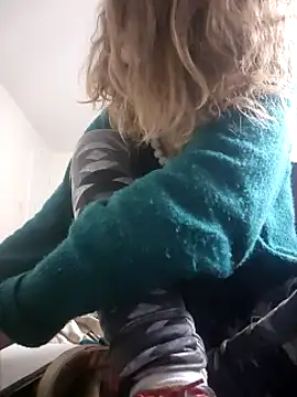 Snapshot of AriellaTaylor chatting on 12/18/24, 08:42 AriellaTaylor online show from 12/18/24, 08:42