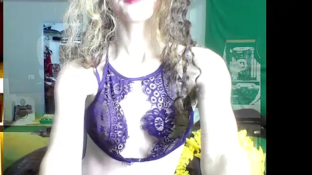 Snapshot of AriellaTaylor chatting on 03/15/25, 10:03 AriellaTaylor online show from 03/15/25, 10:03