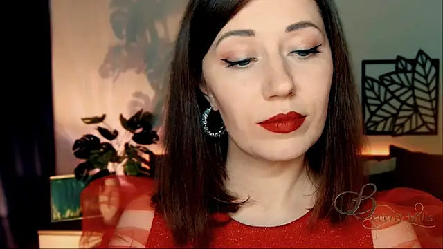 Snapshot of MissBeverlyMills chatting on 12/15/24, 09:09 MissBeverlyMills online show from 12/15/24, 09:09