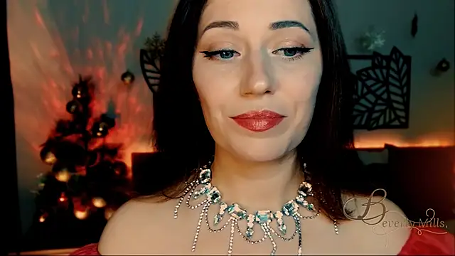 Snapshot of MissBeverlyMills chatting on 12/29/24, 06:27 MissBeverlyMills online show from 12/29/24, 06:27