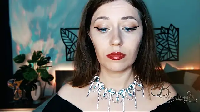 Snapshot of MissBeverlyMills chatting on 01/11/25, 06:54 MissBeverlyMills online show from 01/11/25, 06:54