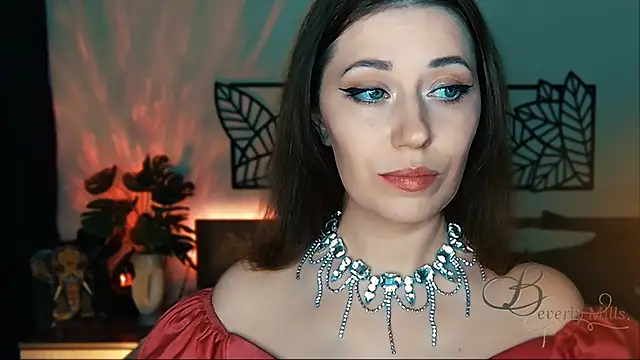 Snapshot of MissBeverlyMills chatting on 01/23/25, 06:03 MissBeverlyMills online show from 01/23/25, 06:03