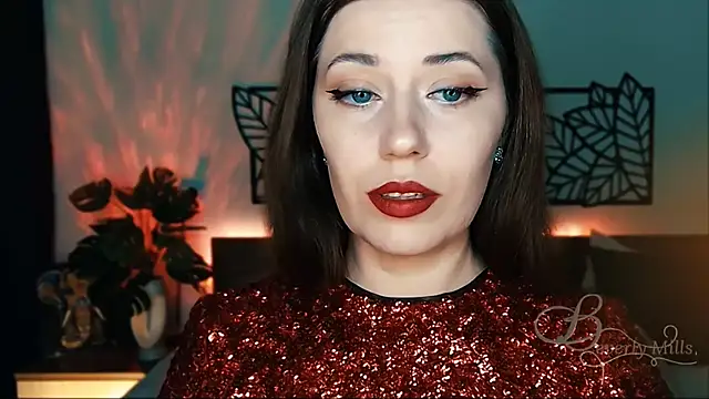 Snapshot of MissBeverlyMills chatting on 01/26/25, 05:55 MissBeverlyMills online show from 01/26/25, 05:55