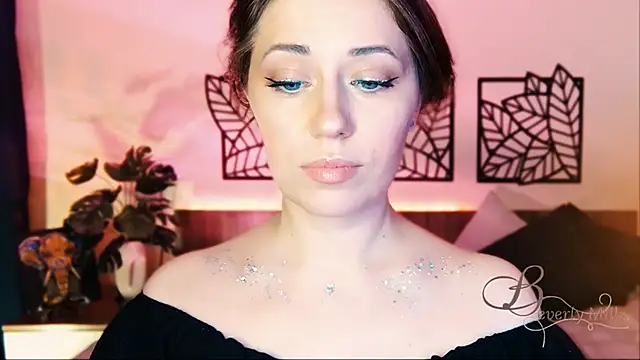 Snapshot of MissBeverlyMills chatting on 03/08/25, 07:53 MissBeverlyMills online show from 03/08/25, 07:53