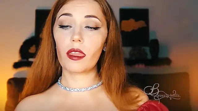 Snapshot of MissBeverlyMills chatting on 09/26/25, 06:23 MissBeverlyMills online show from 09/26/25, 06:23