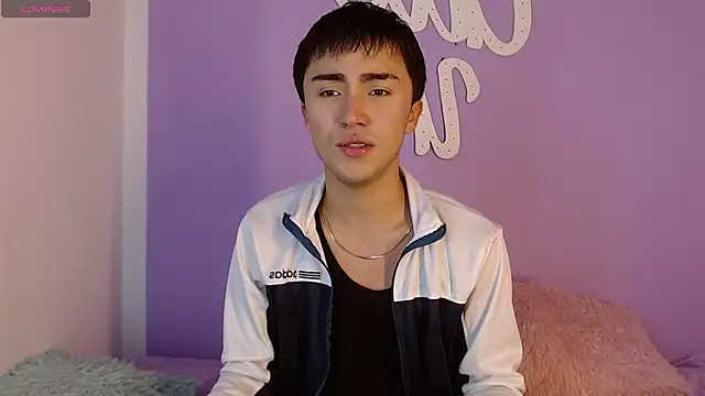 santi-fabulous online show from 12/04/24, 03:59