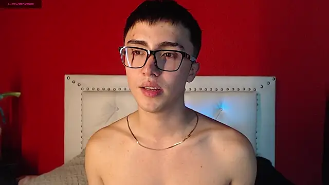 santi-fabulous online show from 12/30/24, 04:42