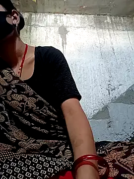 Anushka Ji online show from 02/13/25, 07:56