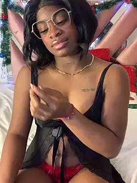 Snapshot of Tamara_Lubezkii chatting on 12/07/24, 07:43 Tamara Lubezkii online show from 12/07/24, 07:43