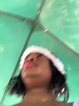 Snapshot of Tamara_Lubezkii chatting on 12/12/24, 04:21 Tamara Lubezkii online show from 12/12/24, 04:21