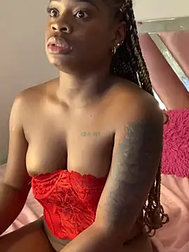 Snapshot of Tamara_Lubezkii chatting on 02/04/25, 05:01 Tamara Lubezkii online show from 02/04/25, 05:01