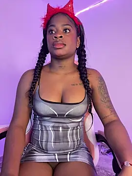 Snapshot of Tamara_Lubezkii chatting on 03/19/25, 10:20 Tamara Lubezkii online show from 03/19/25, 10:20