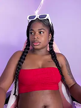 Snapshot of Tamara_Lubezkii chatting on 03/22/25, 11:20 Tamara Lubezkii online show from 03/22/25, 11:20