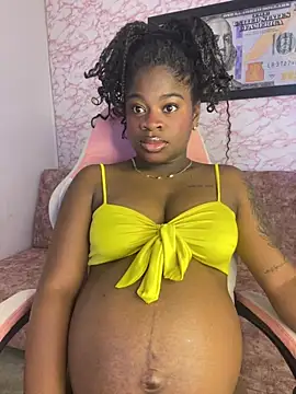 Snapshot of Tamara_Lubezkii chatting on 09/25/25, 09:18 Tamara Lubezkii online show from 09/25/25, 09:18