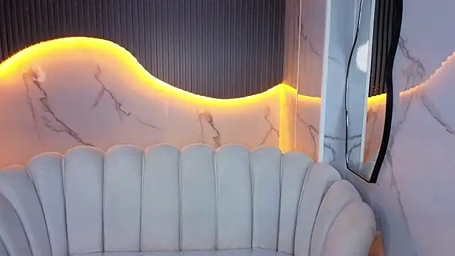 victoria castillo b online show from 02/05/26, 07:51