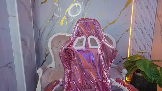 victoria castillo b online show from 03/23/26, 08:02