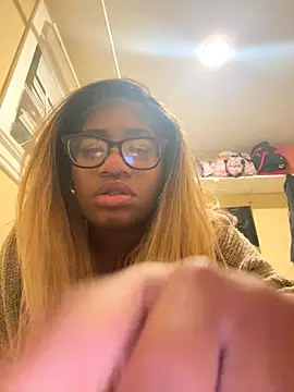 xDestineeXX online show from 11/05/25, 09:31