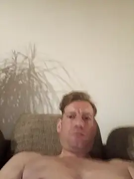 Snapshot of MArciQuarky chatting on 03/21/25, 11:23 MArciQuarky online show from 03/21/25, 11:23