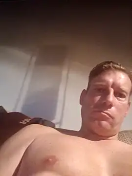 Snapshot of MArciQuarky chatting on 11/07/25, 06:13 MArciQuarky online show from 11/07/25, 06:13