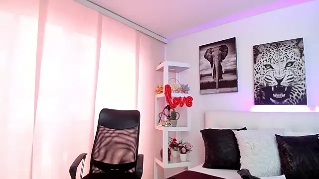 bonnie-love online show from 02/17/25, 07:21