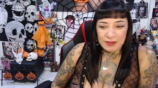 Rollyderolandia666 online show from 10/22/25, 10:53