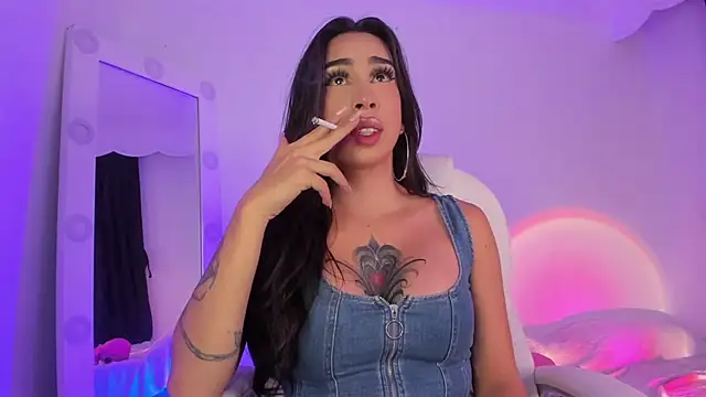 JulietaBomGV online show from 12/15/24, 08:08