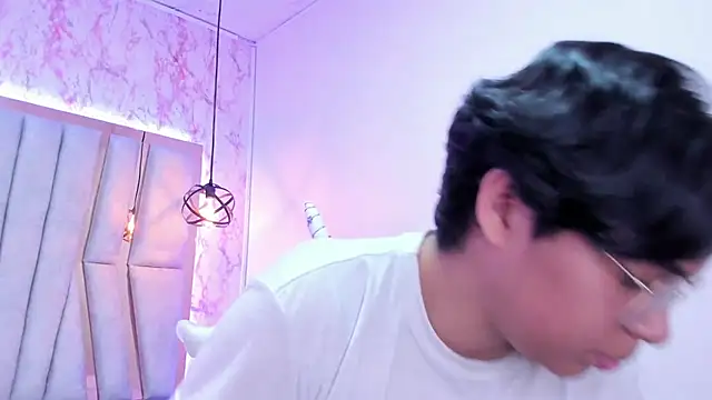 Emmapark  online show from 02/28/25, 07:14